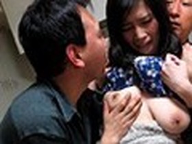 熟女レイプ犯罪事件簿！犯されて輪姦された巨乳奥様　サンプル画像07